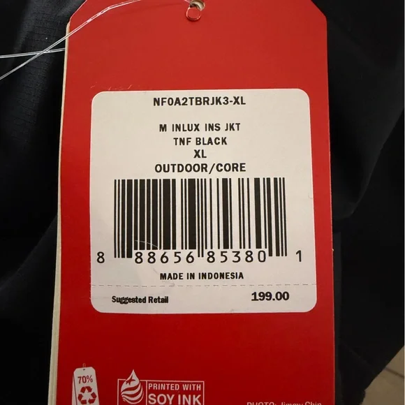 The North Face Men's Black Performance Jacket - Picture 12 of 12